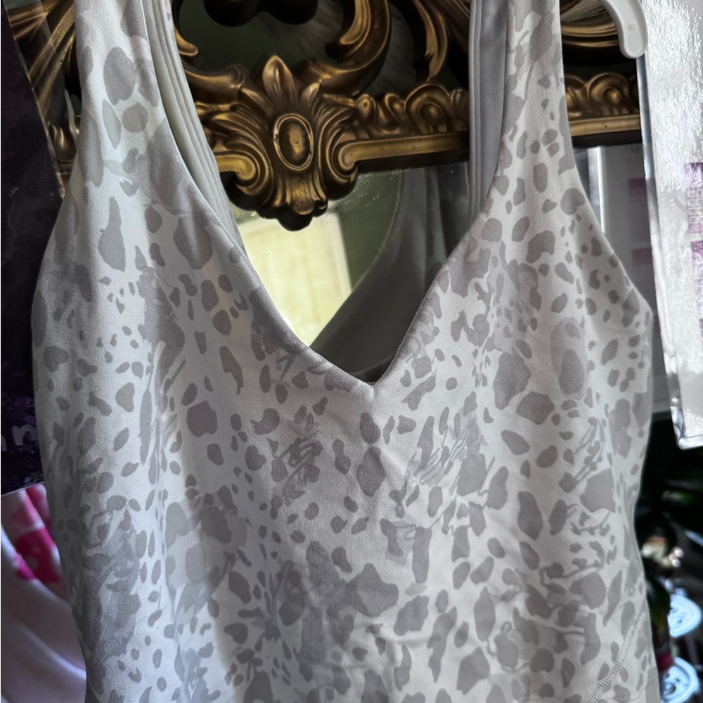lululemon athletica Gray Leopard Print Tank Top